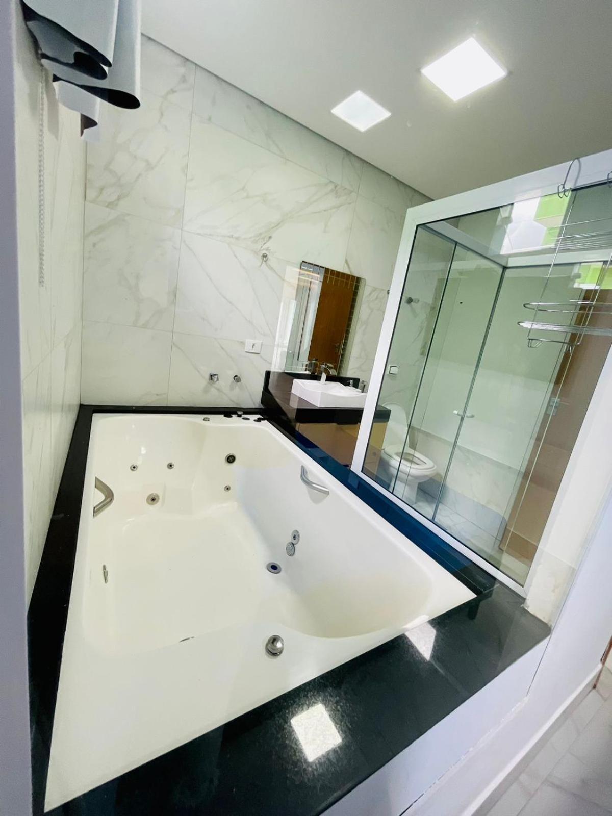 Casa Com Piscina E Hidromassagem Praia Enseada. Гуаружа Экстерьер фото